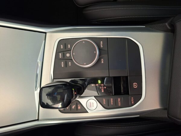 BMW Serie 3 2024 - Image 7