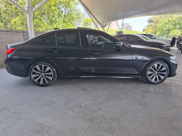 BMW Serie 3 2024 - Image 9