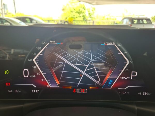 BMW i4  E drive 40 - Image 8