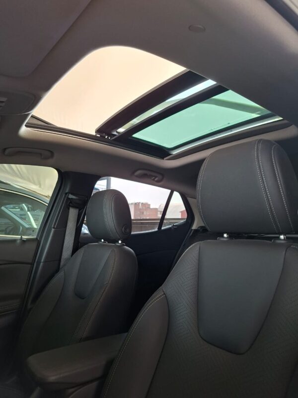 Buick Encore GX 2023 - Image 4