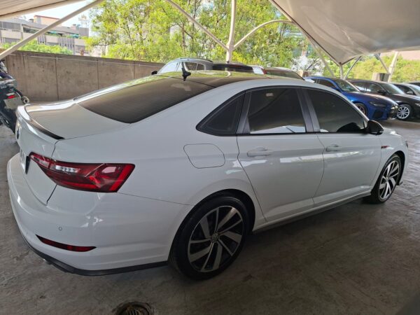 Jetta GLI 2021 - Image 12