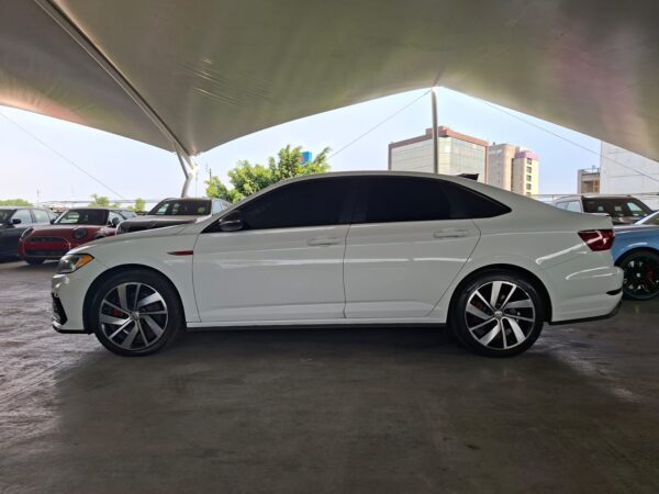 Jetta GLI 2021 - Image 14