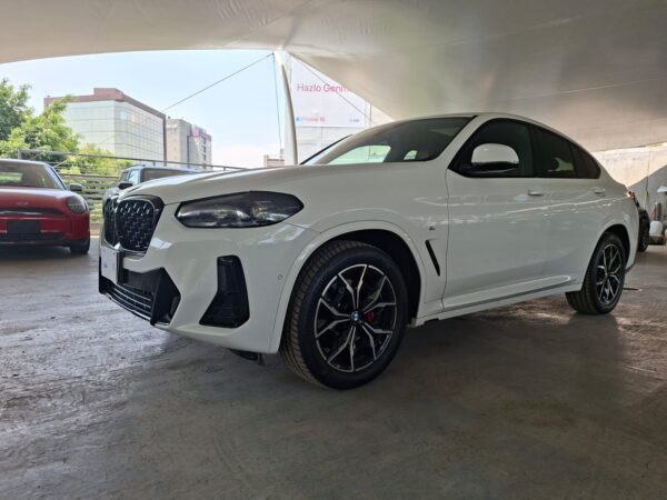BMW X4 2024 - Image 13