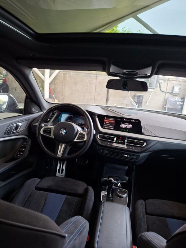 BMW 220i Grand Coupe 2024 - Image 2
