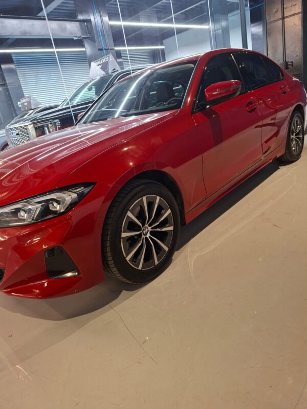 BMW 320 2024 - Image 12