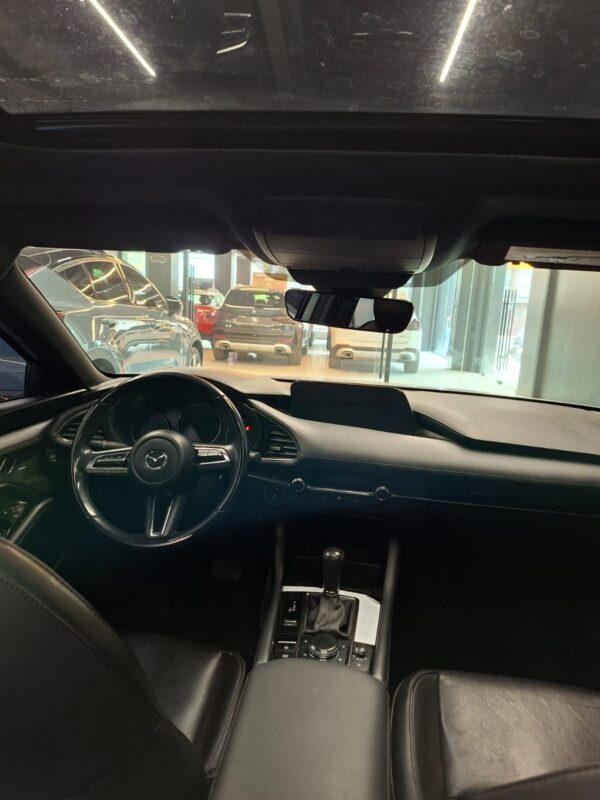 Mazda 3 HB Grand Touring 2023 - Image 2